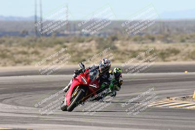 media/Jan-15-2026-Racers Edge (Thu) [[dfebeb70ab]]/3-B Group/Session 2 (Turn 11)/